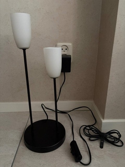 Halogeen lamp met witte glazen kelkjes, Ophalen, Gebruikt, Overige merken, Met schakelaar