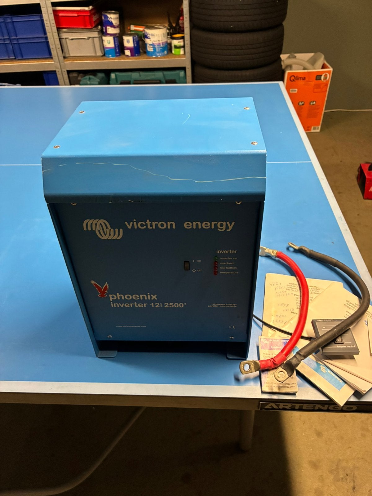 Omvormer victron 2500 watt, Ophalen of Verzenden, Nieuw