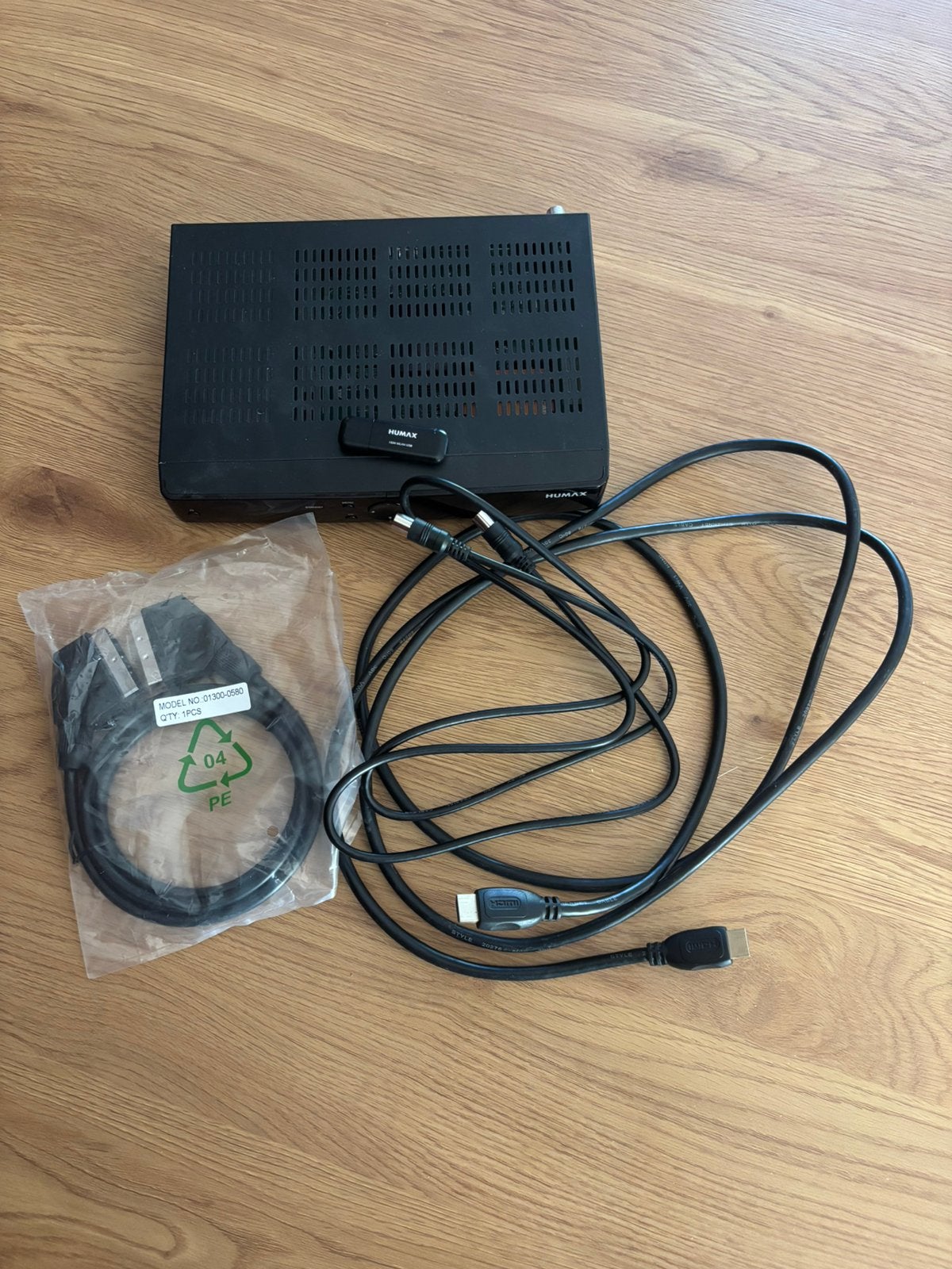 Complete Humax IRHD-5300C HD Kabeldecoder (Ziggo), Ophalen of Verzenden, Zo goed als nieuw