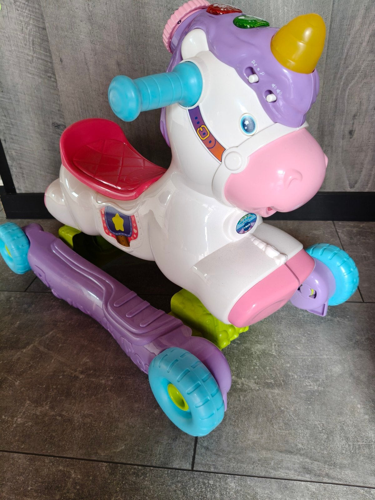 VTech hobbel en speel eenhoorn!, Ophalen, Zo goed als nieuw, Meisje