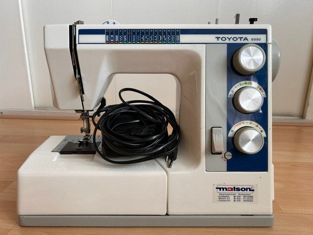 Te koop: TOYOTA Naaimachine, Verzenden, Zo goed als nieuw, Naaimachine, Overige merken