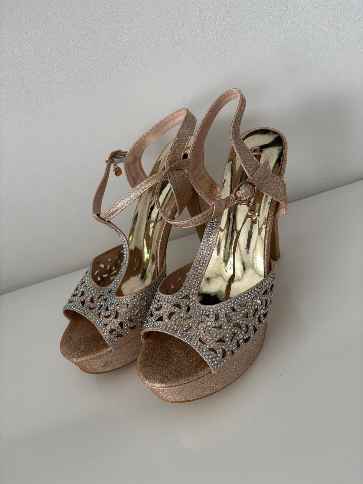 bruidschoenen hakken maat 39, Kleding | Dames, Ophalen, Zo goed als nieuw