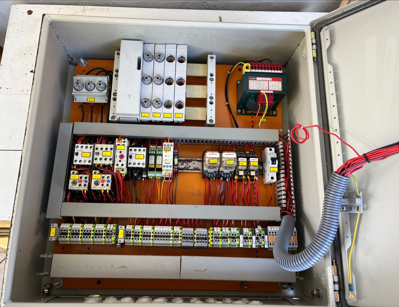 Electro kast metaal - waterdicht met ingebouwde componenten, Ophalen