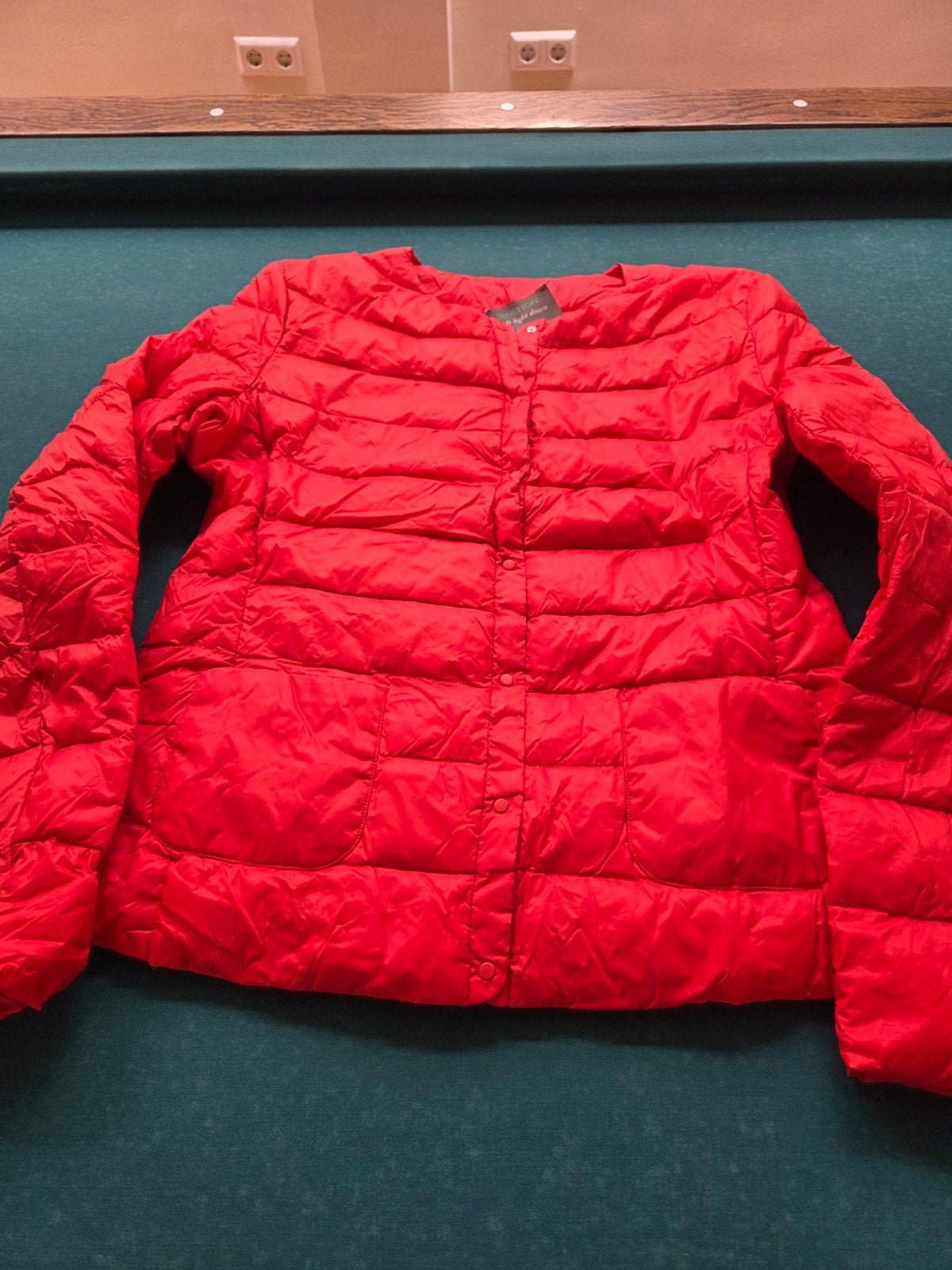 Benetton Soft Light Down Jasje Maat S Rood, Kleding | Dames, Jassen | Winter, Benetton, Ophalen of Verzenden