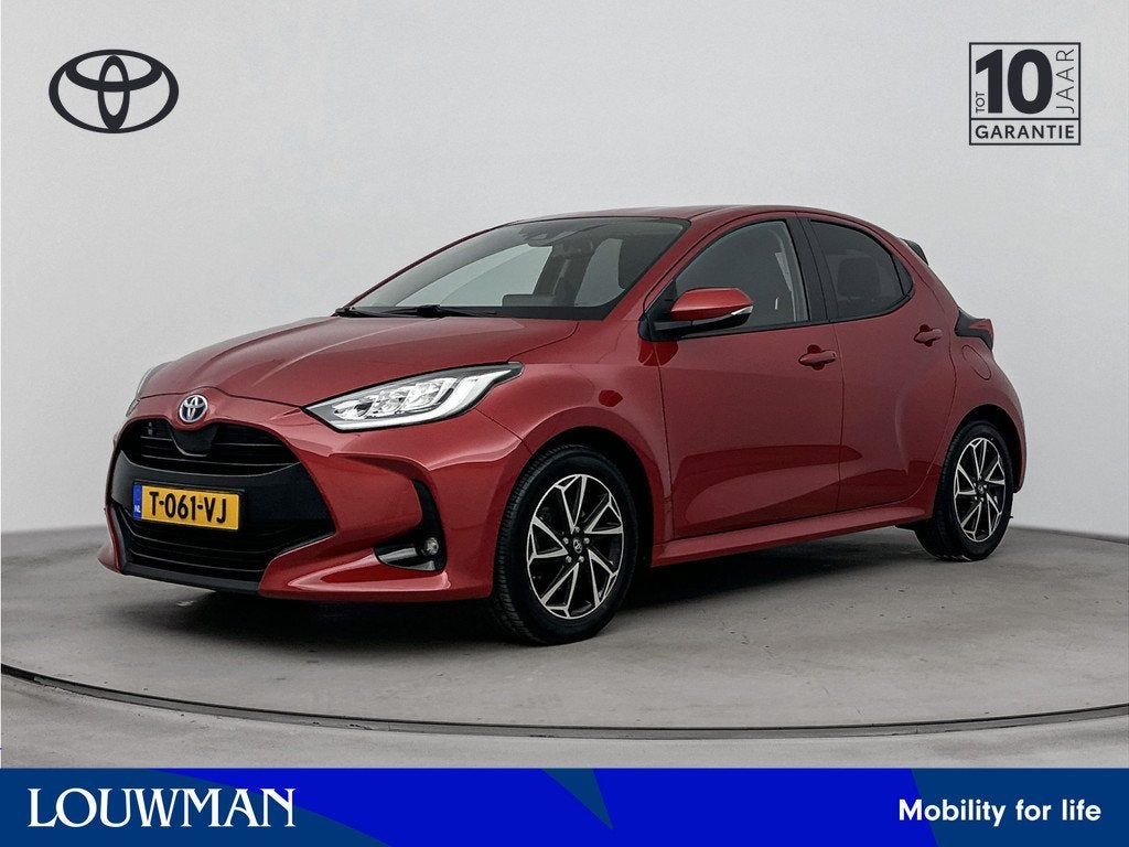 Toyota Yaris 1.5 Hybrid Dynamic Limited | Binnenspiegel Auto, Auto's, 12 maanden, Gebruikt, 49 €/maand, 1490 cc