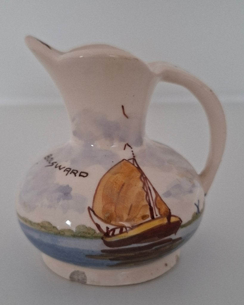 Souvenir vaasje Bolsward (Ter Gouw - Gouda), Ophalen of Verzenden