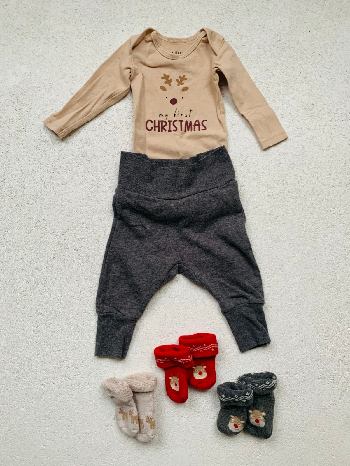 Mijn eerste kerst baby outfit - Rompertje, broekje, sokjes, Ophalen of Verzenden, Zo goed als nieuw, Jongen of Meisje