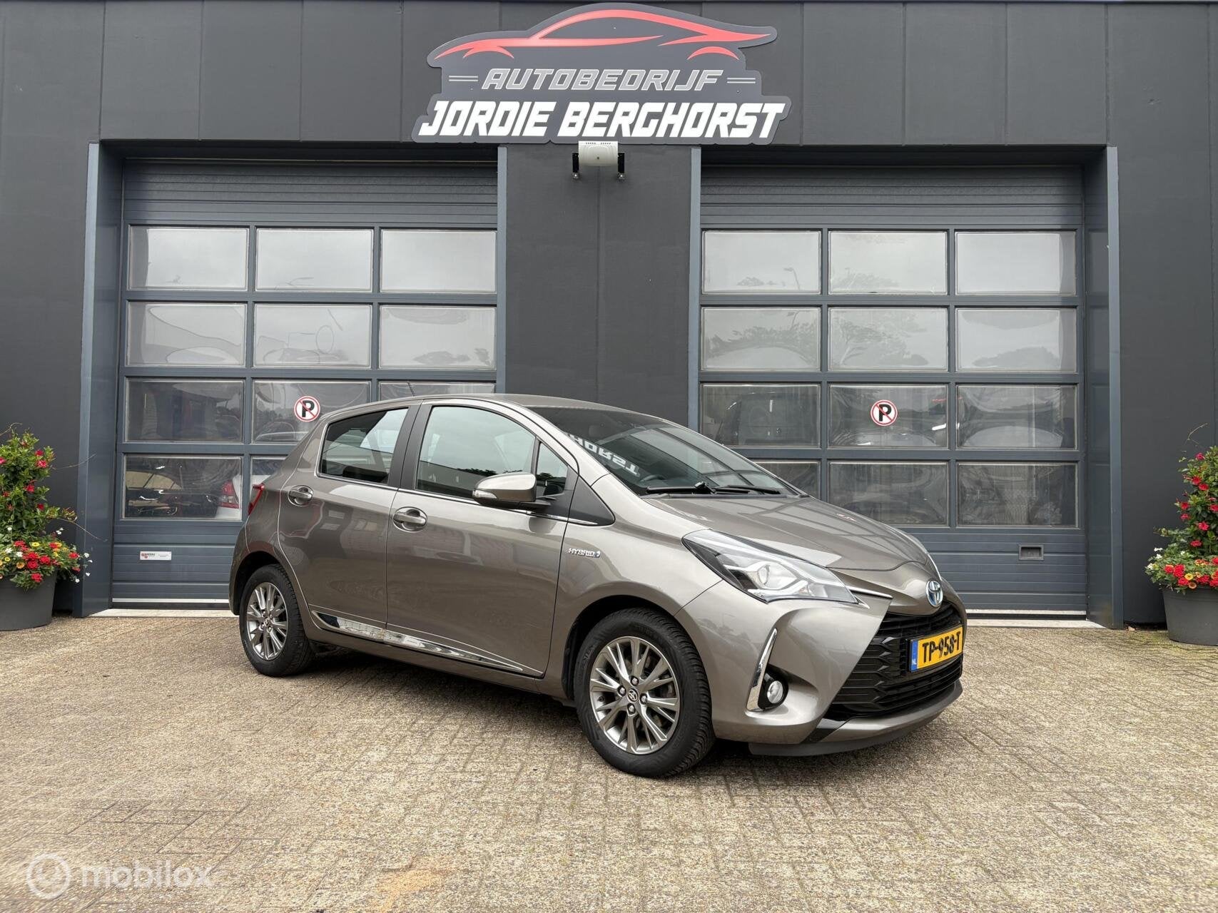 Toyota Yaris 1.5 Hybrid Energy Plus, Auto's, Gebruikt, Euro 6, 4 cilinders, 49 €/maand