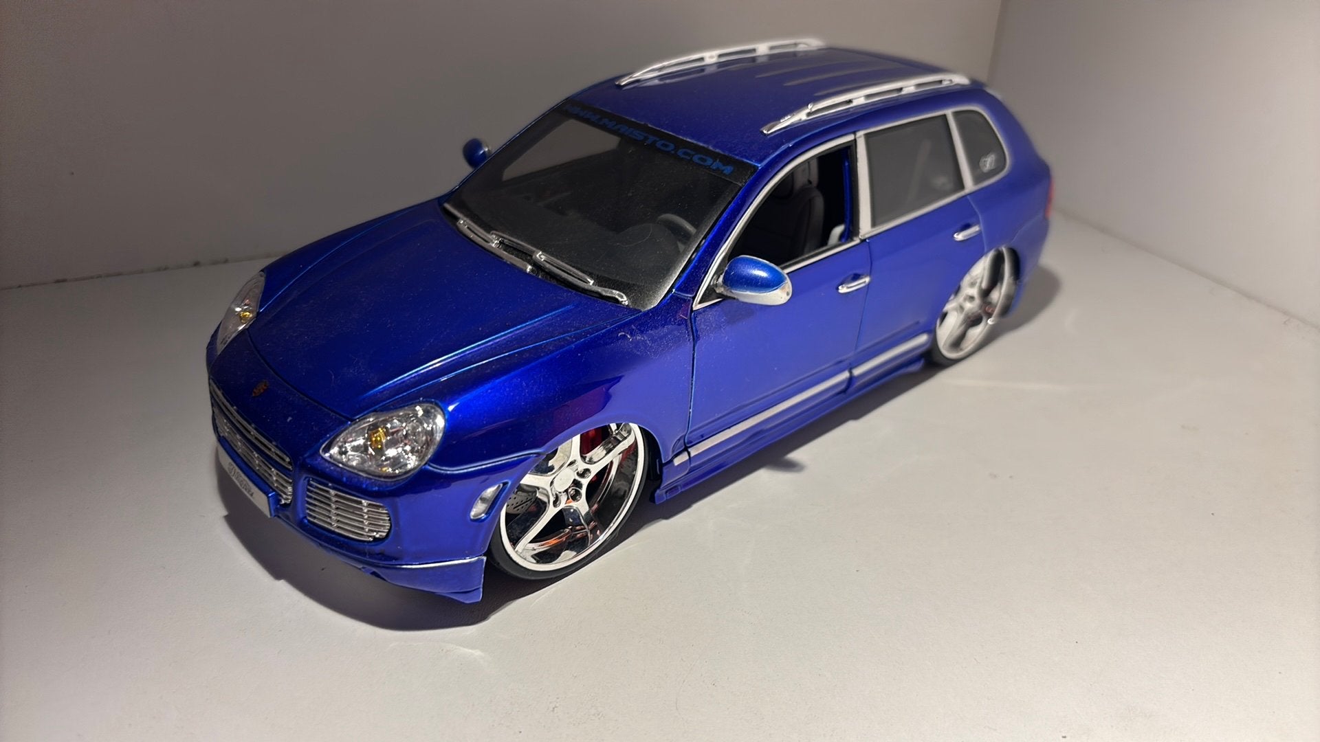 Porsche cayenne turbo maisto 1.18, Hobby en Vrije tijd, Modelauto's | 1:18, Maisto, Ophalen of Verzenden, A, A