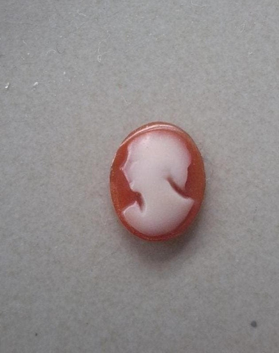 Vintage Camee - Klassieke Schoonheid, Sieraden, Tassen en Uiterlijk, Antieke sieraden, Ophalen of Verzenden, Overige materialen