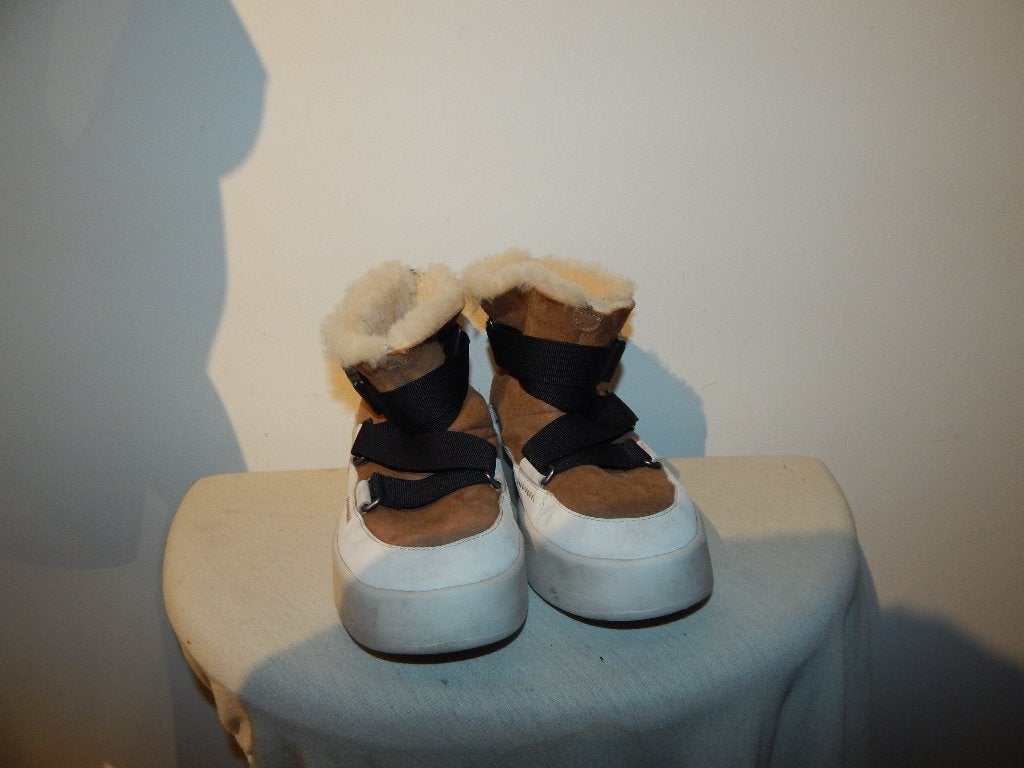 Ugg fijne gevoerde laarzen banden met gesp creme bruin 38, UGG, Overige kleuren, Verzenden, Lage of Enkellaarzen