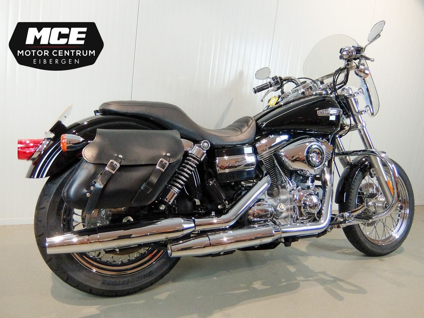 HARLEY-DAVIDSON SUPER GLIDE CUSTOM FXDC (bj 2007), Motoren, 2 cilinders, HARLEY-DAVIDSON, Bedrijf, Onbekend