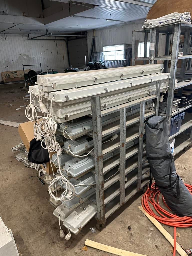 Diverse TL  Bakken met shuko doorlus., Doe-het-zelf en Verbouw, Bouwverlichting, Ophalen, Gebruikt, 50 tot 200 watt, Lamp met armatuur
