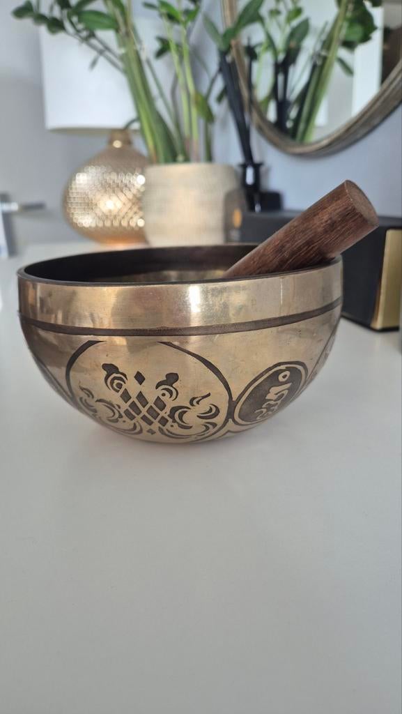 Tibetan Singing Bowl

Handmade ॐ, Ophalen of Verzenden