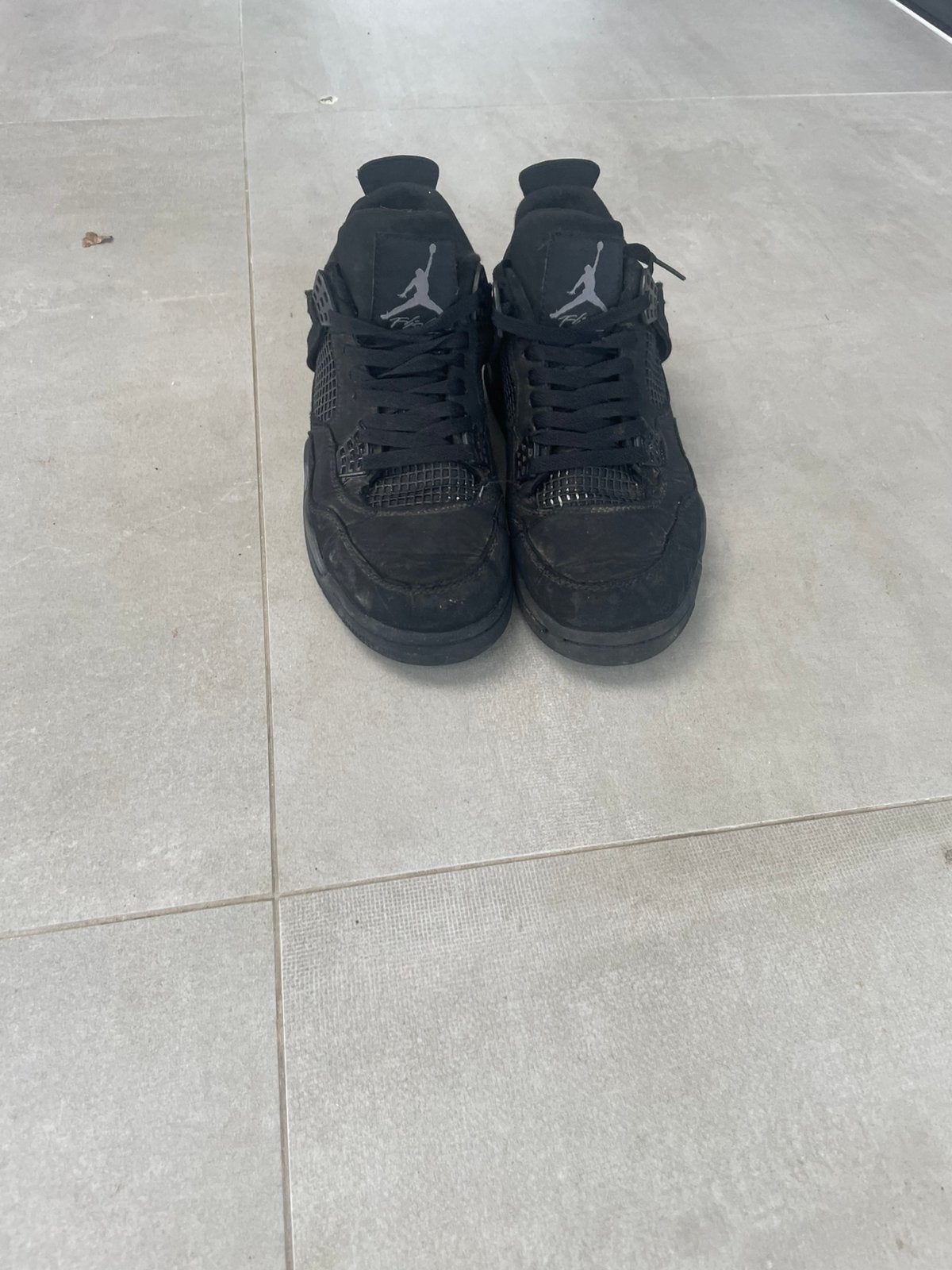 Jordan 4 black cat, Ophalen, Zo goed als nieuw, Zwart