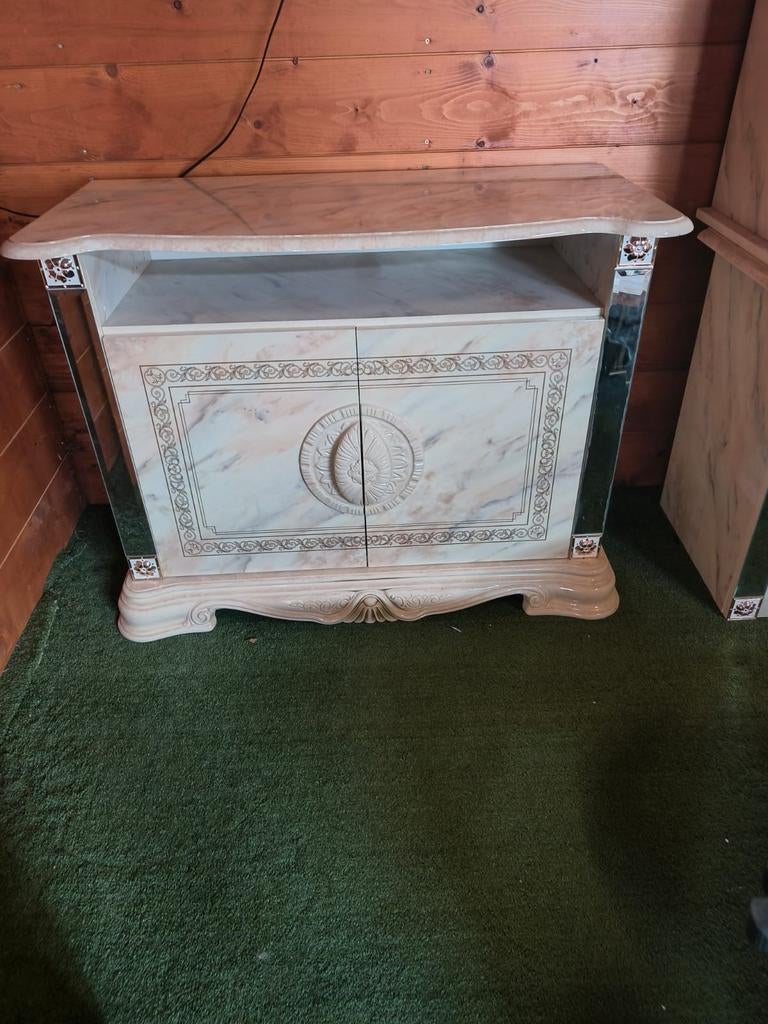 Hoogglans TV meubel, vitrinekast en salontafel set, 100 tot 150 cm, Klassiek, Hoogglans, Ophalen of Verzenden, 150 tot 200 cm