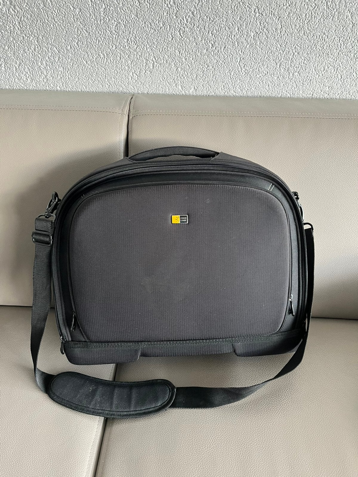 Case logic laptoptas, Ophalen of Verzenden, Zo goed als nieuw, Zwart, Case Logic