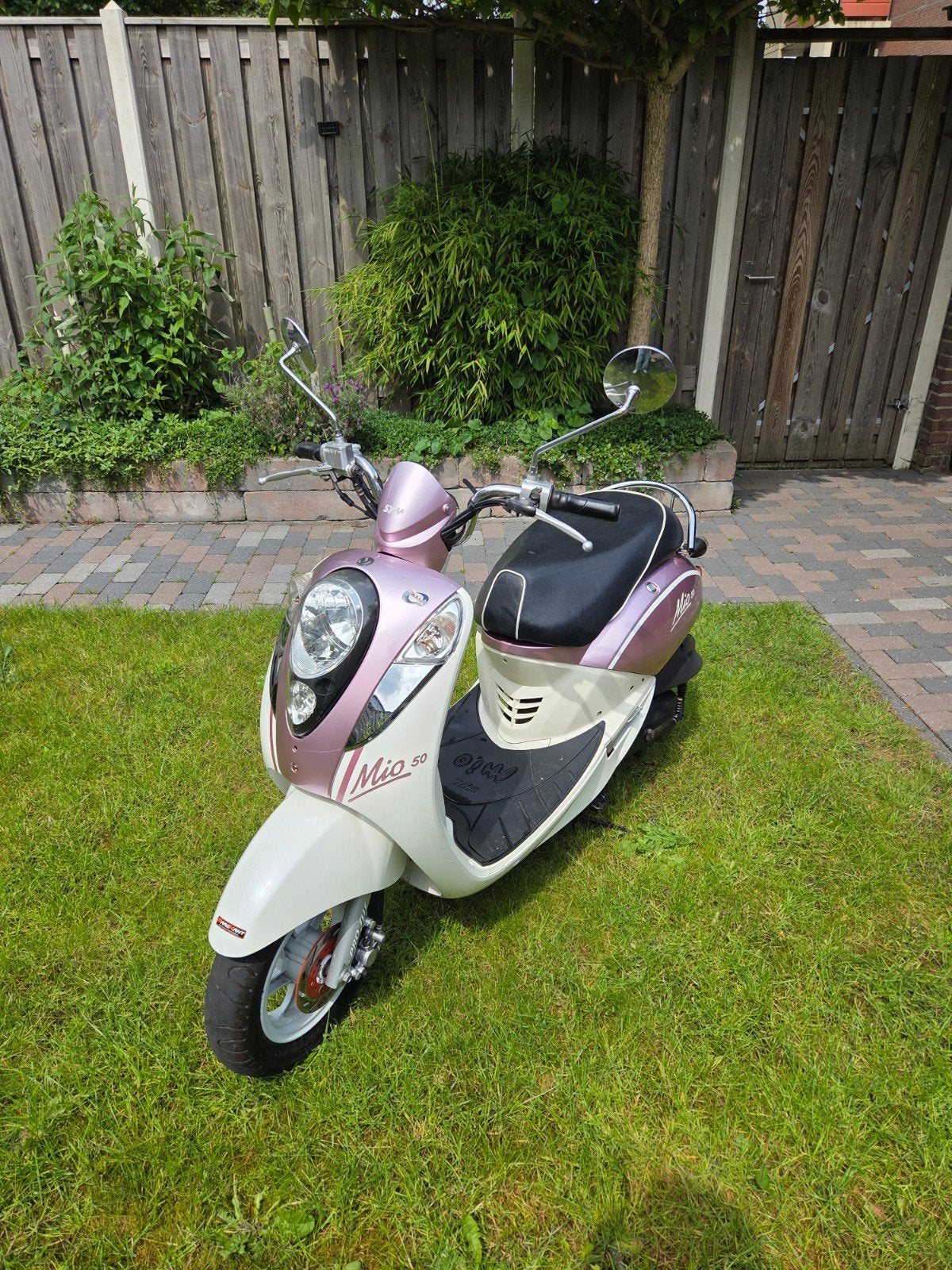 Sym Mio 50cc 4-takt - zo goed als nieuw, weinig kilometers, Ophalen, Zo goed als nieuw, Benzine, Mio