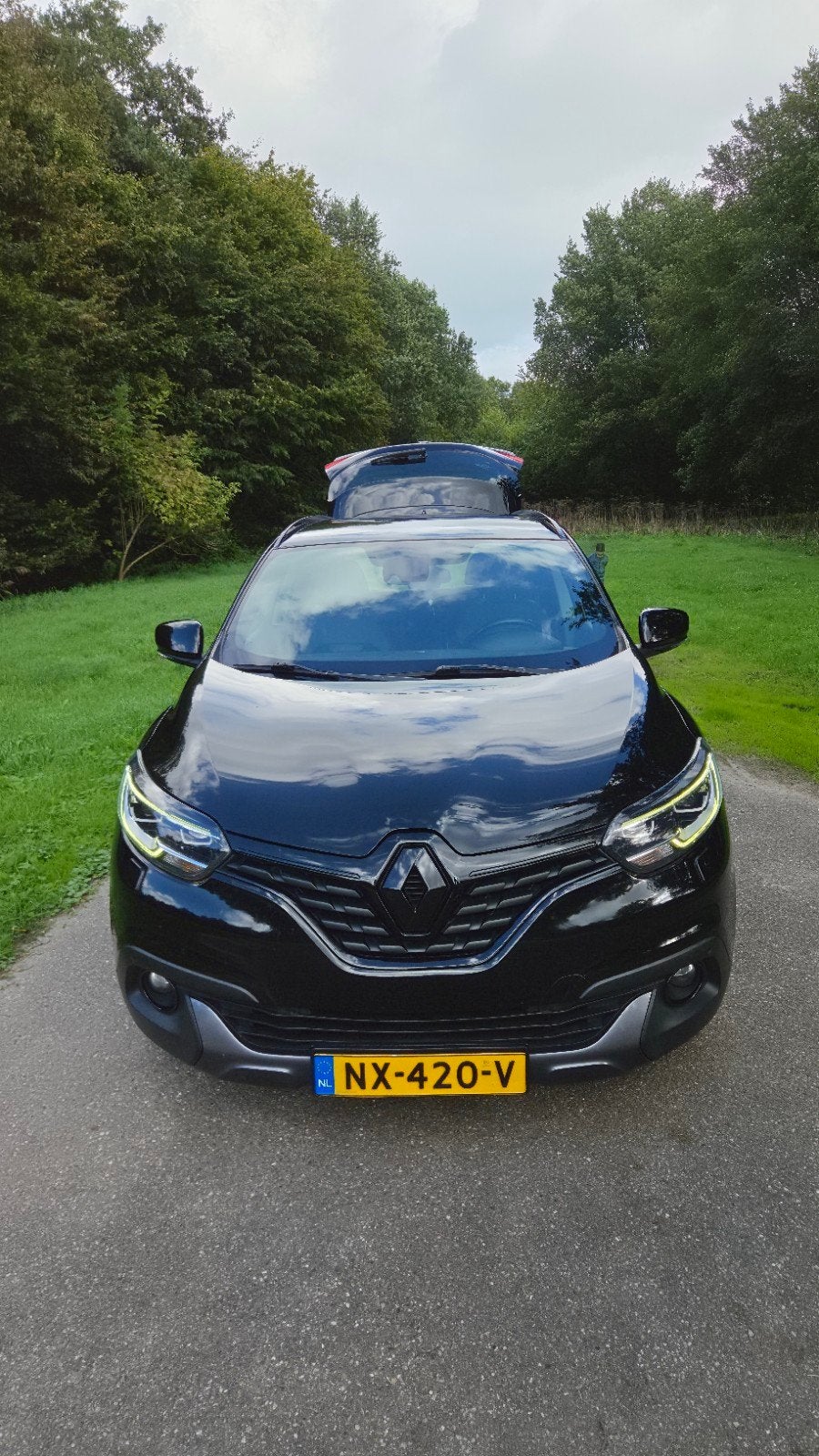 Renault Kadjar 1.5 DCI AUT 2016 Zwart BOSE, Auto's, 4 cilinders, Leder en Stof, Zwart, Diesel