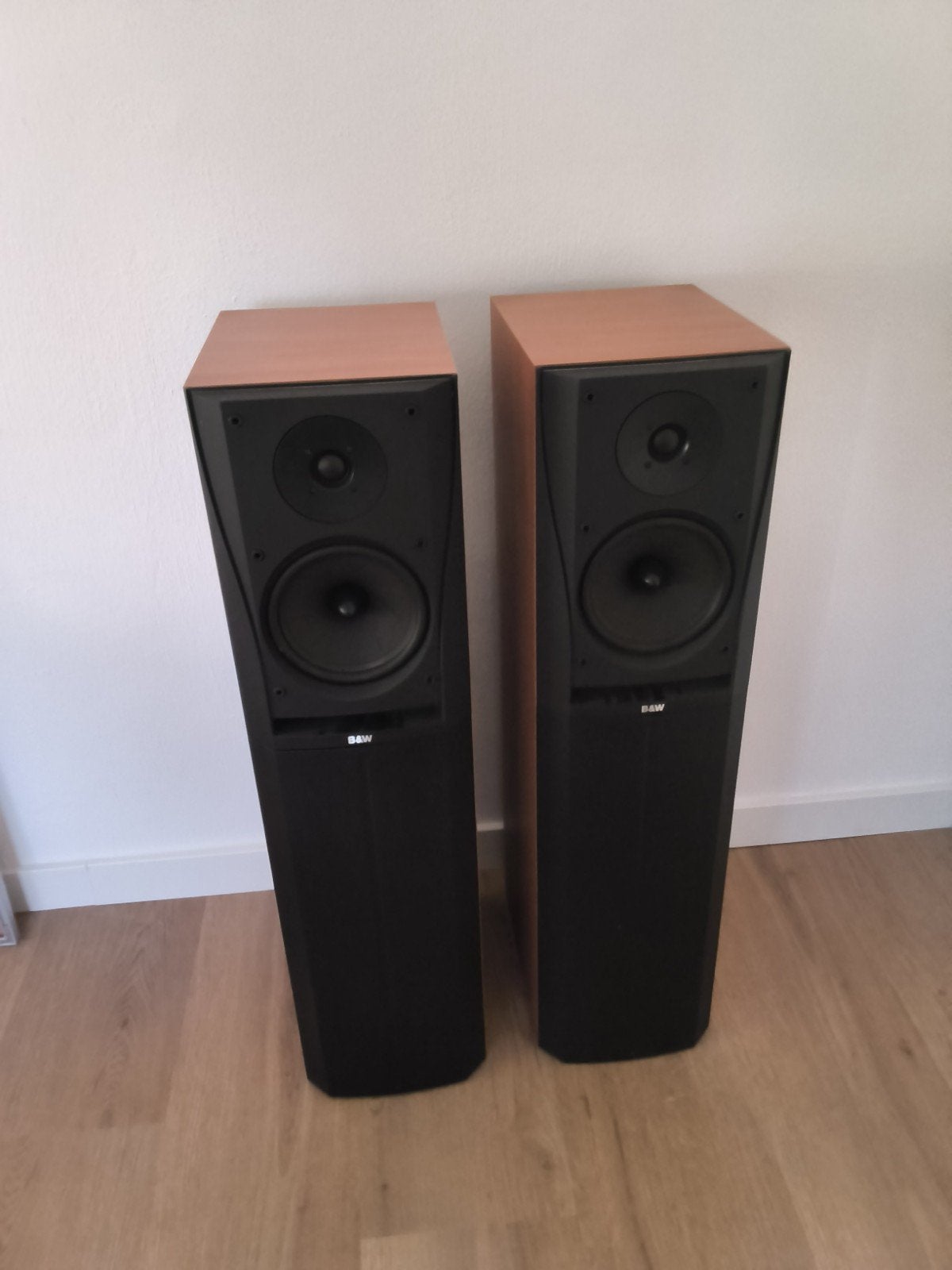 B&W DM305 Vloerstaande Speakers - Topkwaliteit Geluid, Audio, Tv en Foto, Luidsprekers, Ophalen, Vloerstaande luidspreker, Gebruikt