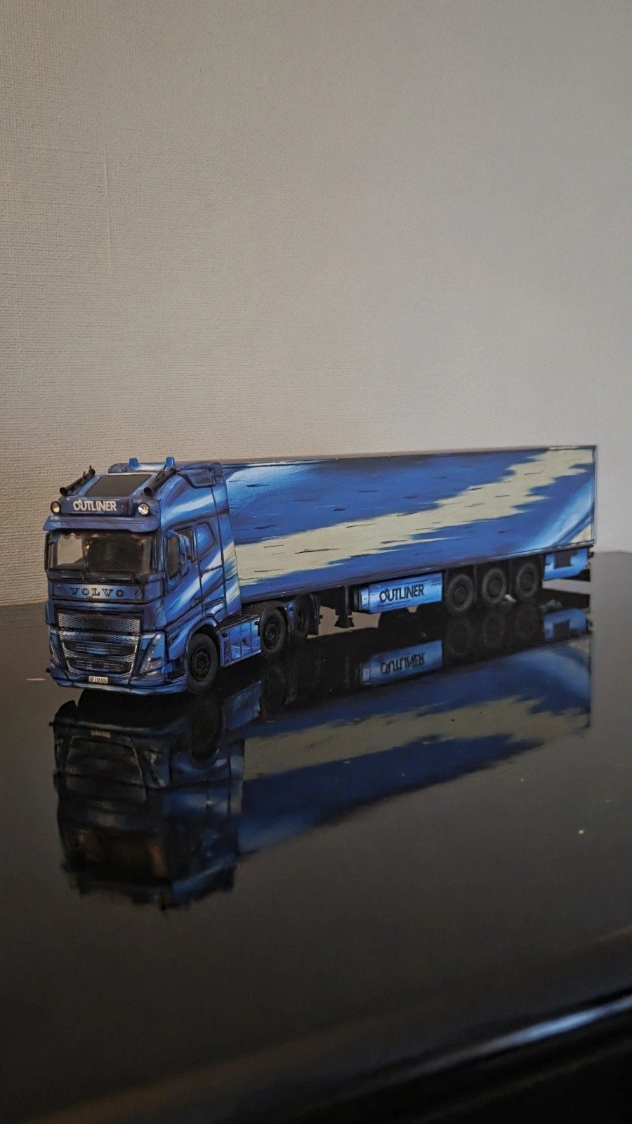 WSI Volvo outliner, Ophalen, Zo goed als nieuw, Bus of Vrachtwagen, Wsi