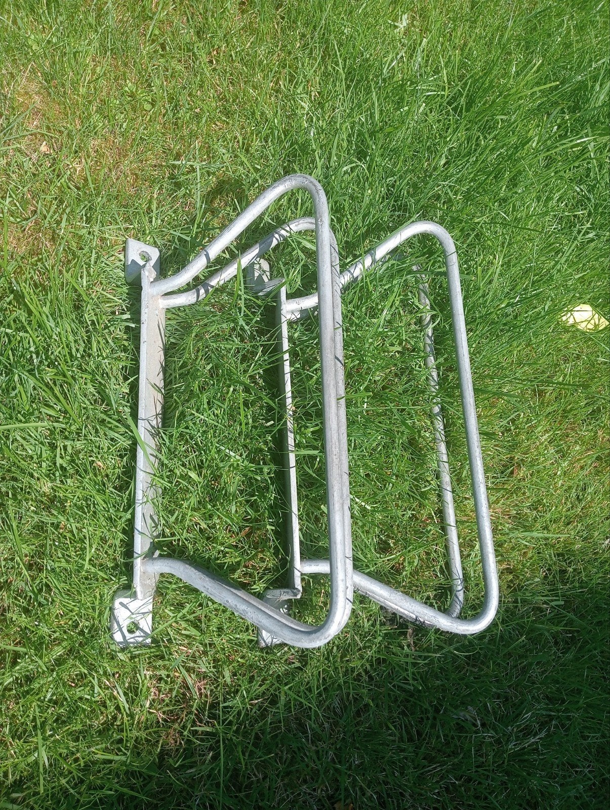 2 Metalen fietsenrekken aan de muur voor fietsen, Ophalen of Verzenden, Gebruikt