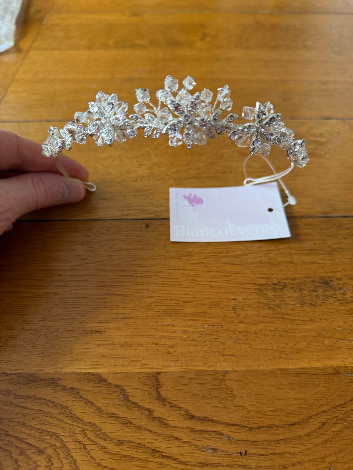 Bianco Evento Bruids Tiara met Kristallen D39, Kleding | Dames, Ophalen of Verzenden, Nieuw, Overige kleuren, Accessoires