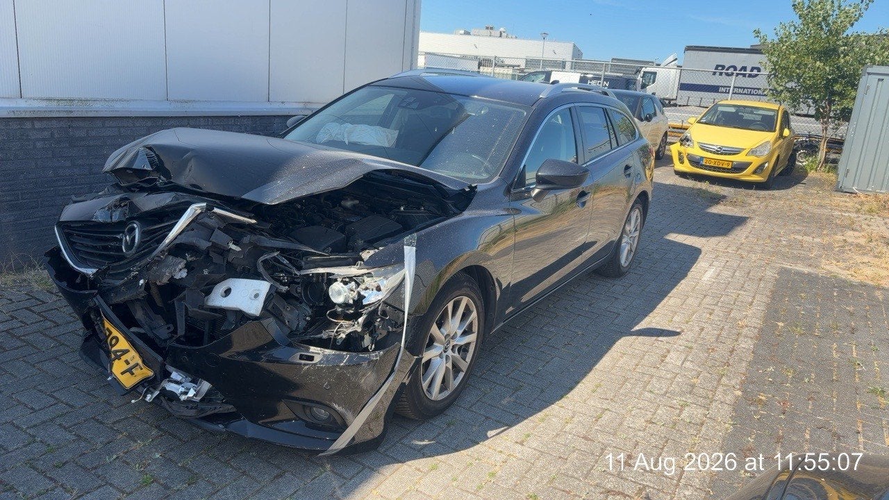 Mazda 6 Sportbreak 2.0 SkyActiv-G 165pk - Schadeauto, Ophalen, Zwart, Benzine