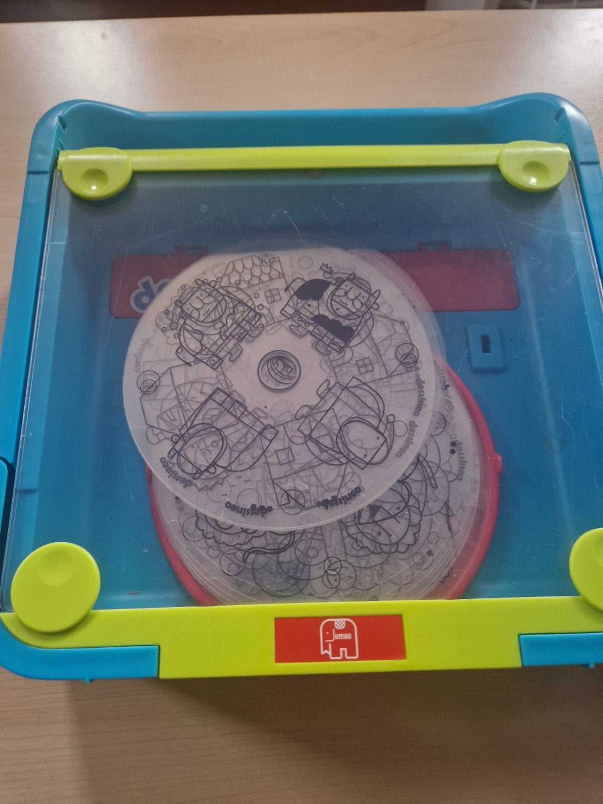 Dessineo Tekenprojector met Licht en Sjablonen, Ophalen of Verzenden, Gebruikt, Knutselen, Met licht