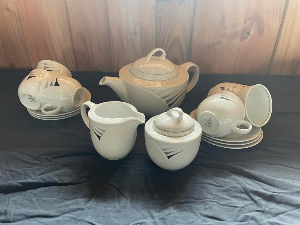 Wit servies met zwart/grijs decor - 6 personen, Ophalen