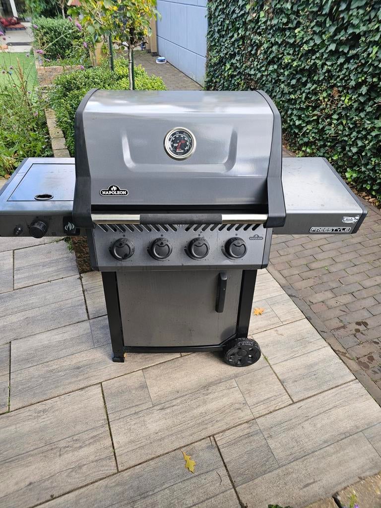 GASBARBECUE IN, Ophalen of Verzenden, Gebruikt