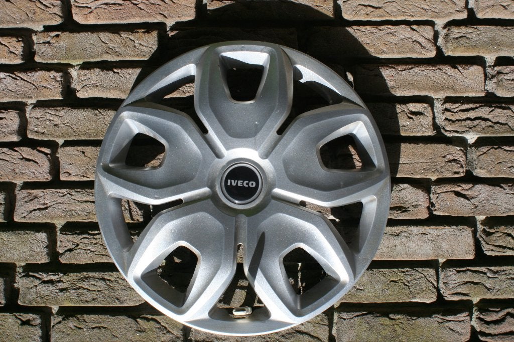 Mooie wieldop 1 stuks van IVECO Daily 16 inch goeden staat, Auto diversen, Wieldoppen, Ophalen of Verzenden, Gebruikt