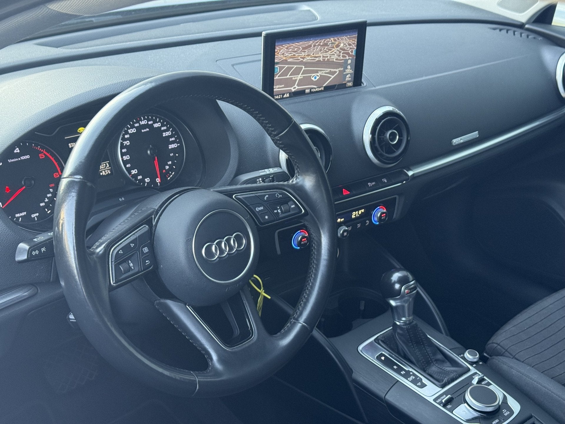 Audi A3 Sportback 1.6 TDI Sport Lease Edition | Nieuwe APK |, Auto's, Stof, Gebruikt, 4 cilinders, Origineel Nederlands