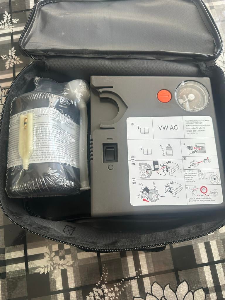 VW AG Bandenreparatieset - Nieuwstaat, Ophalen of Verzenden, Zo goed als nieuw