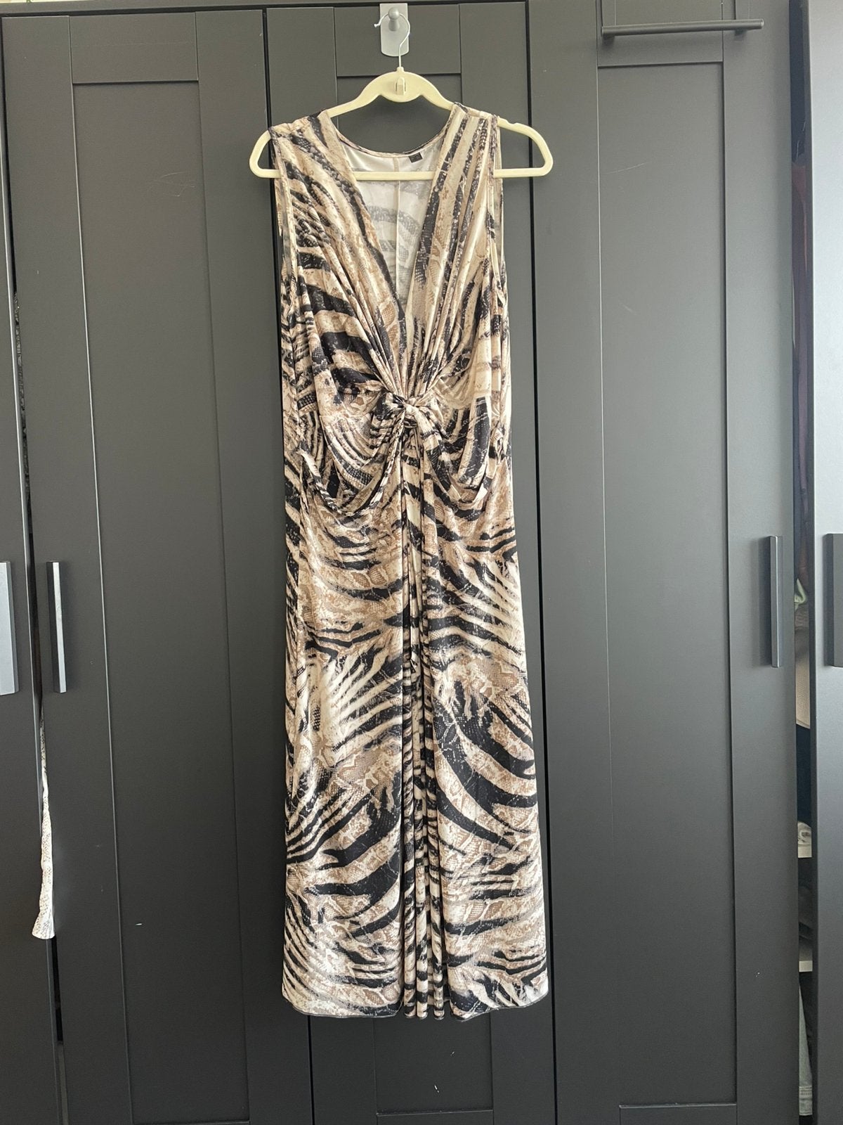 Jurk maat 44/46. €25,00, Kleding | Dames, Grote Maten, Ophalen of Verzenden, Zo goed als nieuw, Jurk