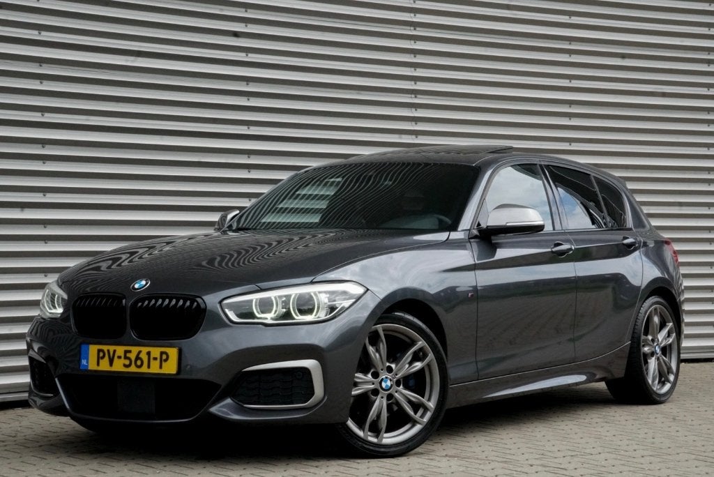 BMW 1-Serie 125d M-Sport Shadow |Vol opties| ACC/Schuifdak, Auto's, BMW, Automaat, 1995 cc, Zwart, 4 cilinders