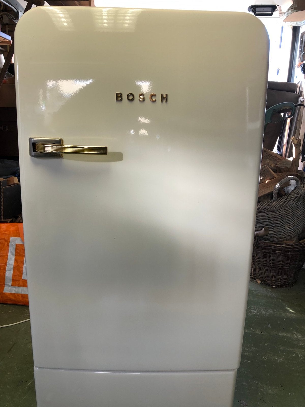 Bosch Classic Edition Koelkast KDL 1954 - Crèmewit, Ophalen, 150 tot 200 liter, 120 tot 140 cm, Zo goed als nieuw