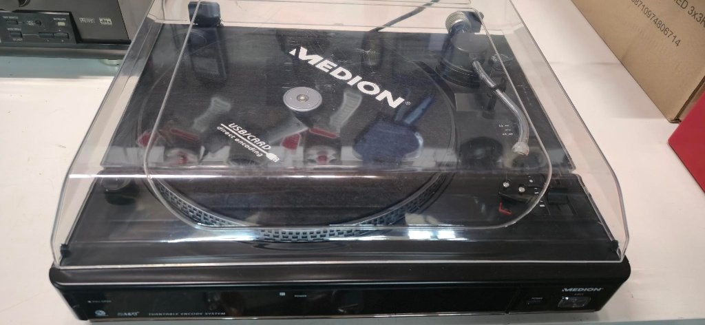 Medion Platenspeler met USB-opnamefunctie type md 82821, Audio, Tv en Foto, Zo goed als nieuw, USB-aansluiting, Platenspeler, Ophalen