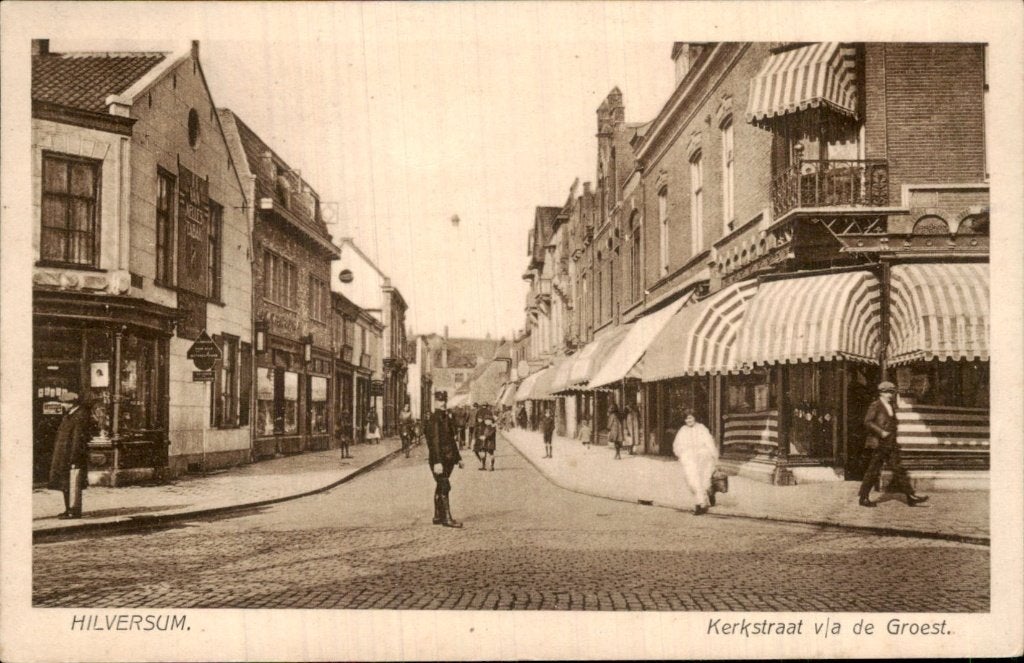 Hilversum - Kerkstraat - v/a de Groest., Ophalen of Verzenden, 1920 tot 1940, Gelopen, Noord-Holland