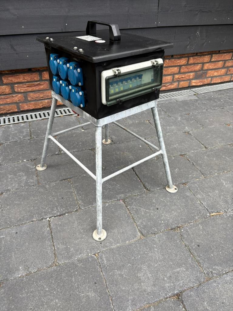 Volrubber verdeekast / zwerfkast / 380 v / 32 Amp. Gekeurd, Doe-het-zelf en Verbouw, Elektra en Kabels, Ophalen, Overige typen