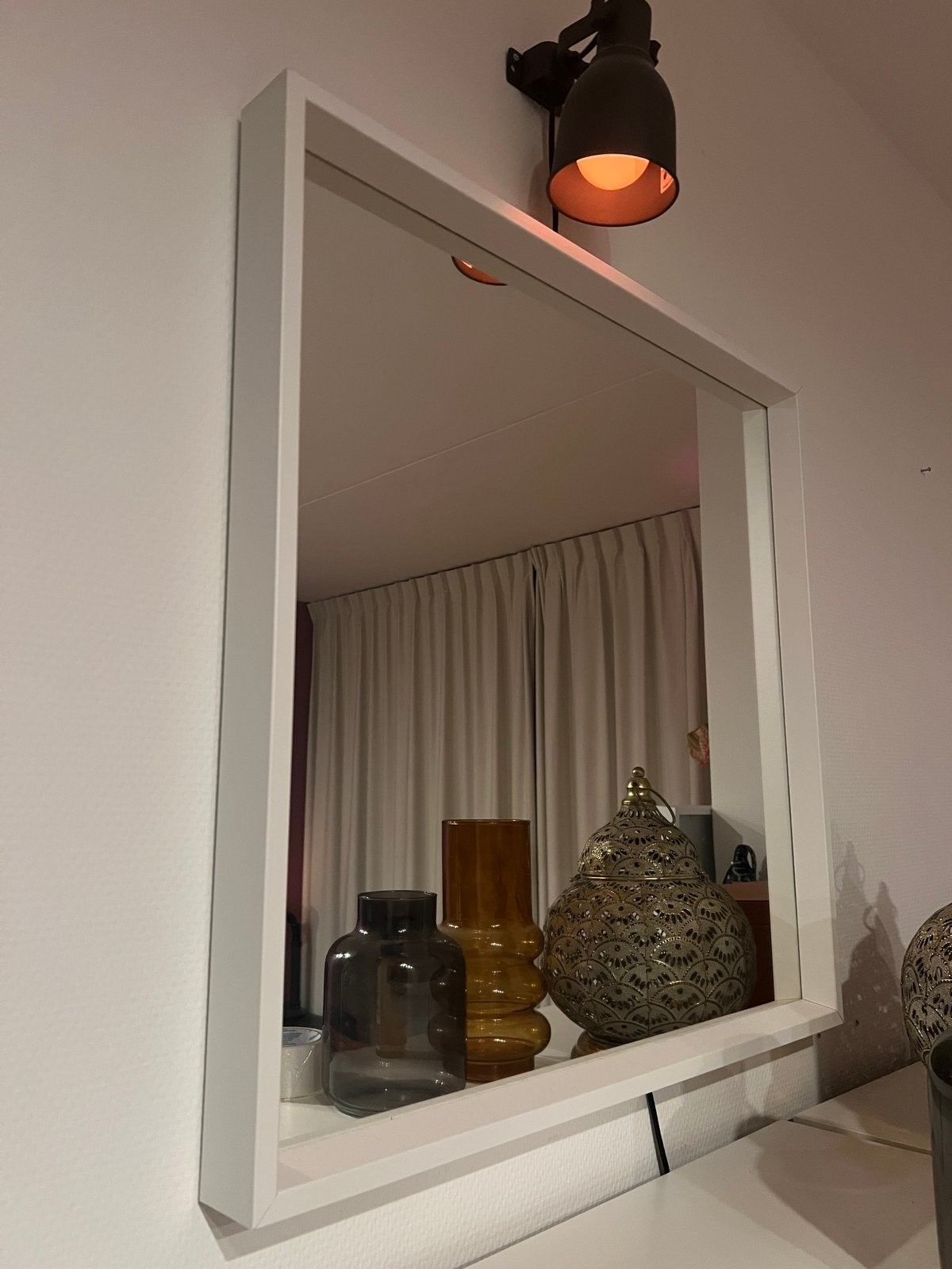 IKEA NISSEDAL spiegel 65x65 cm wit | zo goed als nieuw, Huis en Inrichting, Woonaccessoires | Spiegels, Ophalen, Zo goed als nieuw