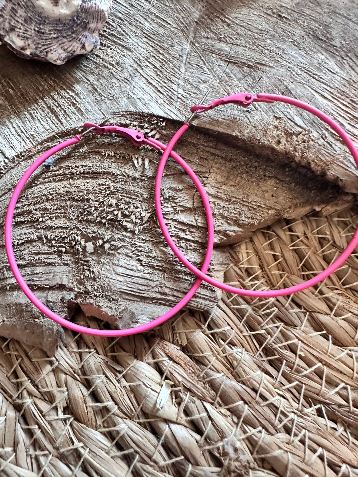 Boho oorbellen / creolen / roze / nieuw, Ophalen of Verzenden, Nieuw, Roze, Overige materialen