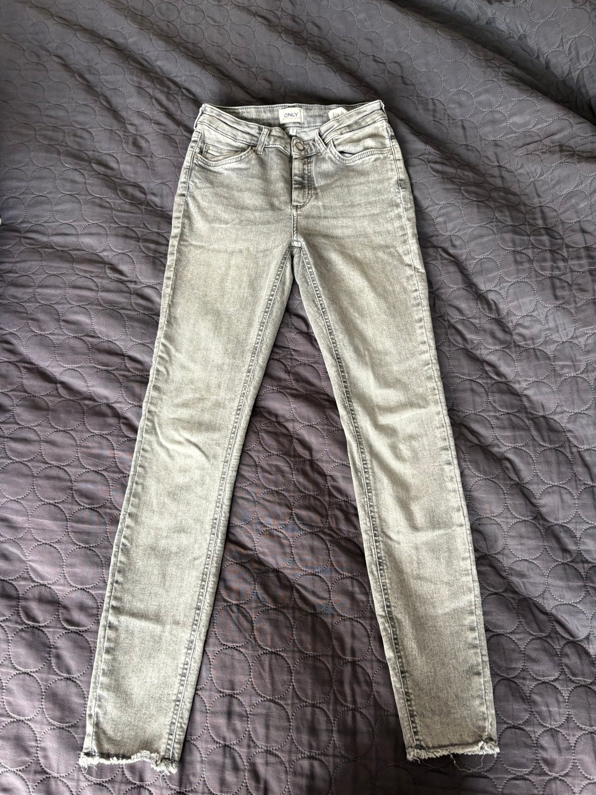 ONLY grijze skinny jeans, maat W32, Ophalen of Verzenden, Zo goed als nieuw, Grijs, W30 - W32 (confectie 38/40)