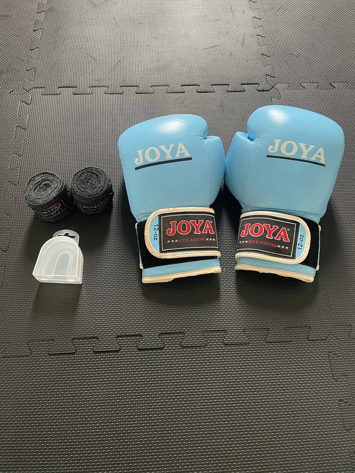 Joya bokshandschoenen 12oz met bandage en nieuw bitje, Ophalen of Verzenden, Gebruikt, Overige, Vechtsportbescherming