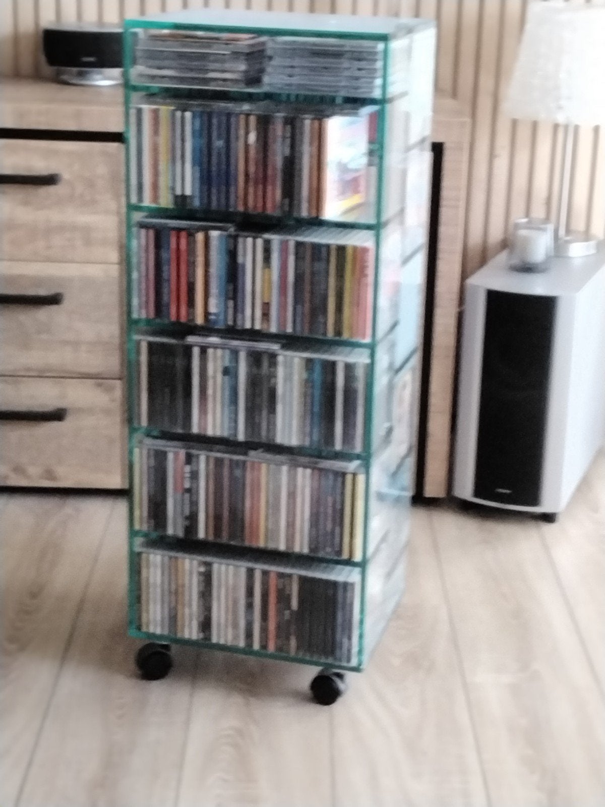 Te Koop glazen cd opberg systeem voor plusminus 300 cd., Ophalen, Glas, Cd's