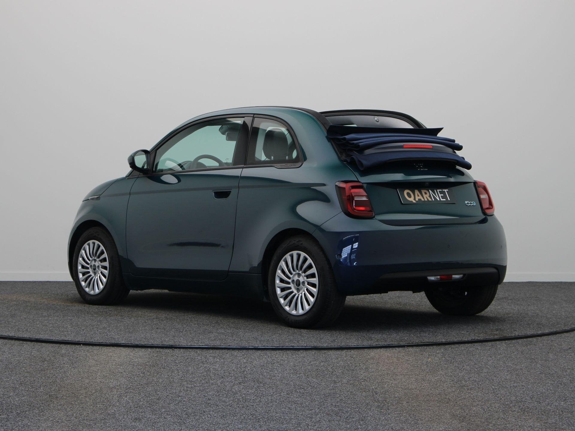 Fiat 500e Cabrio | Achteruitrijcamera | Apple Carplay & Andr, Stof, Gebruikt, 118 pk, Cabriolet