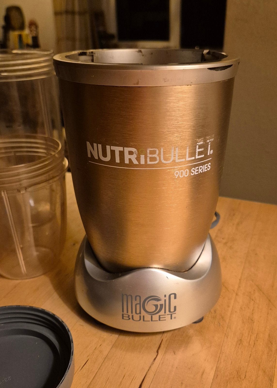 Nutribullet 900 watt Champagne - Compleet met extra's, Witgoed en Apparatuur, Keukenmixers, Ophalen of Verzenden, Gebruikt, Vaatwasserbestendig