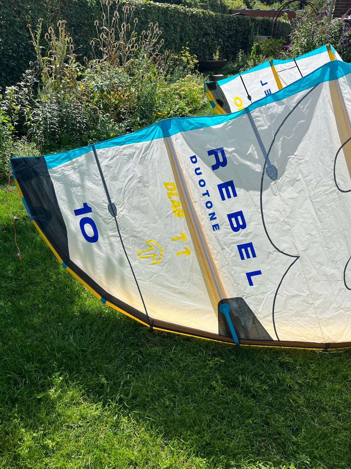 Duotone Rebel DLAB 2025 10m - Zo goed als nieuw!, 10 m², Geen board, Ophalen of Verzenden, Zo goed als nieuw