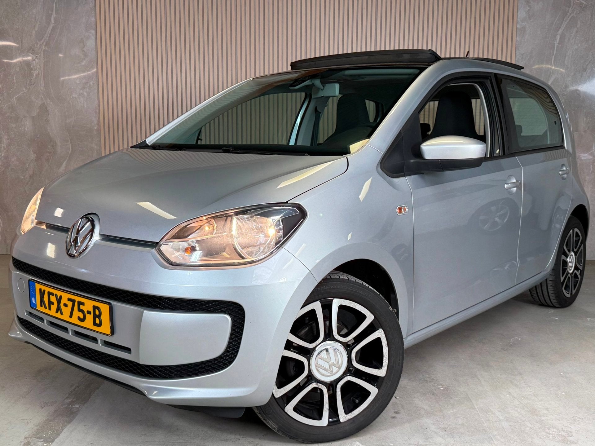 Volkswagen Up! 1.0 High Up! Pano Airco Elektrische Pakket, Euro 5, Gebruikt, Up!, Bedrijf