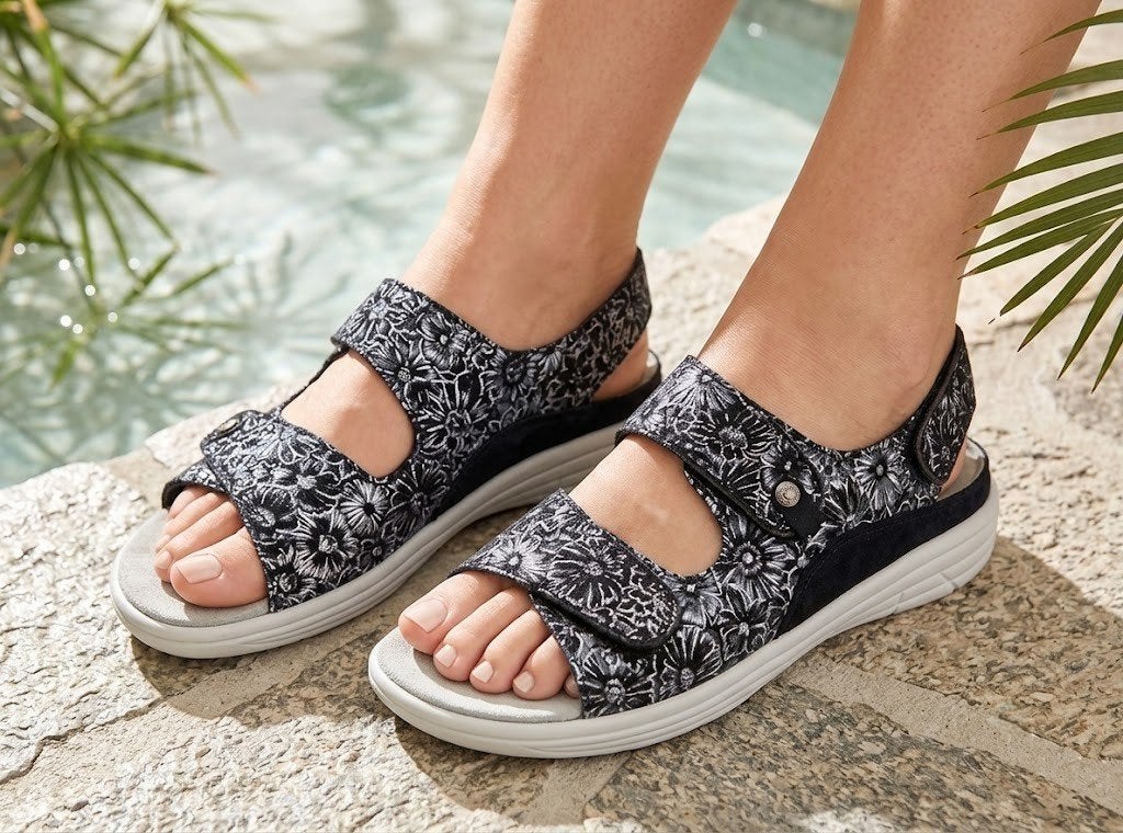 schoen Helvesko, Kleding | Dames, Schoenen, Helvesko, Sandalen of Muiltjes, Zo goed als nieuw, Verzenden